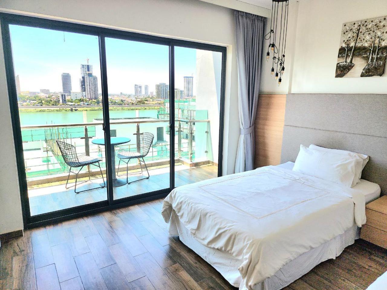 Chilchill Hotel Riverside Phnompenh Exteriér fotografie