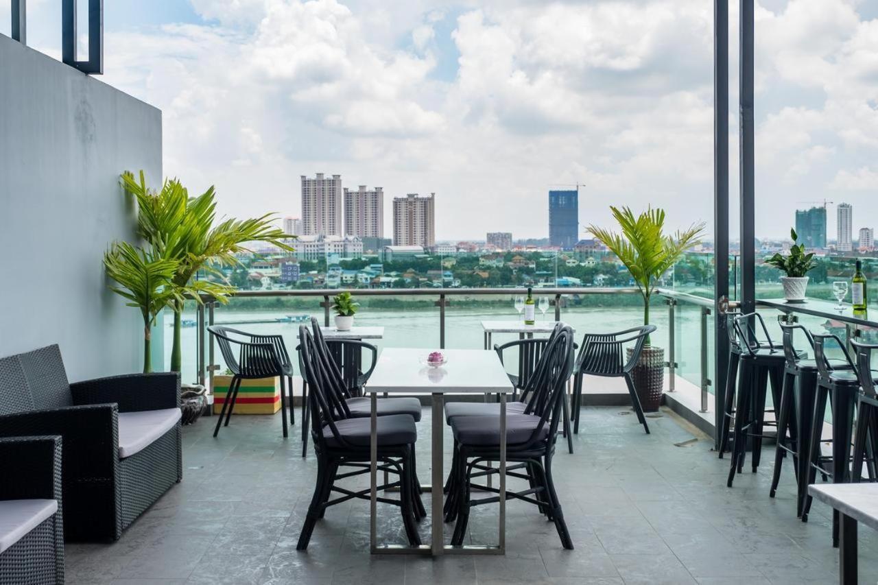 Chilchill Hotel Riverside Phnompenh Exteriér fotografie