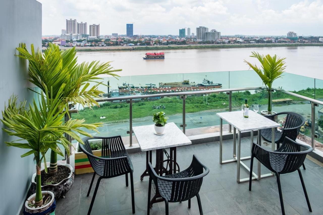 Chilchill Hotel Riverside Phnompenh Exteriér fotografie